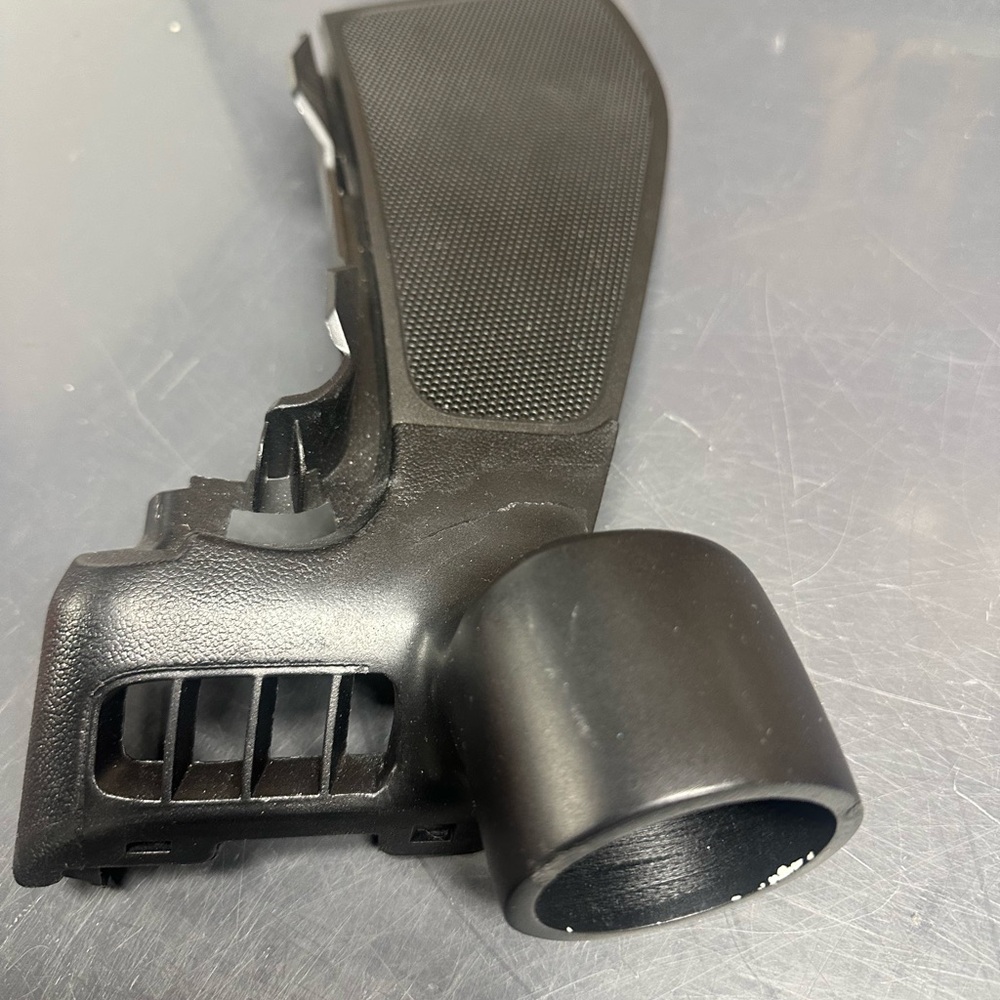 ‼️SOLD‼️ 2020 Silverado or Sierra, gauge pod. Replaces driver side vent.